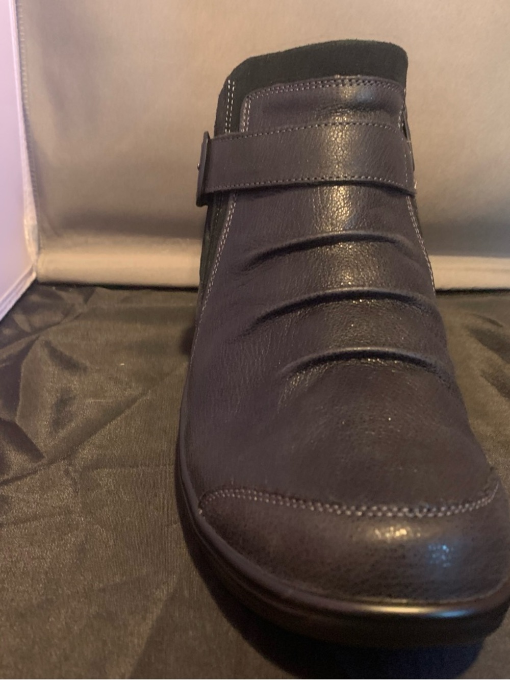 Orthofeet Women’s Heidi Walking Shoes - Picture 10 of 16